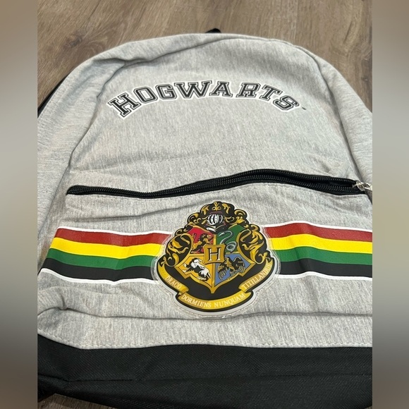 Official Licensed Harry Potter Hogwarts Backpack Crest Gray Bag - Picture 4 of 8